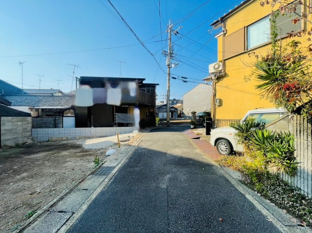 太秦朱雀町の前面道路含む現地写真