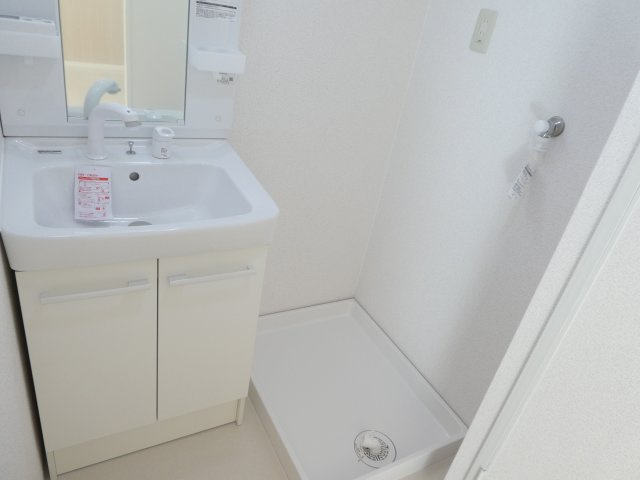 リバーサイド逆瀬川の洗面所