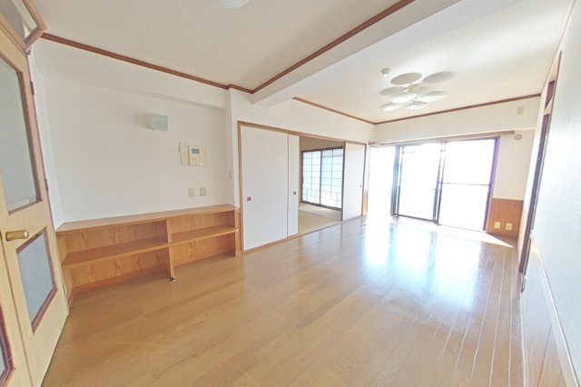 ６４１５２　ナビシティ新岐阜の居間・リビング