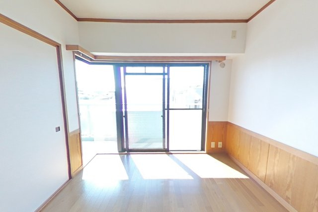 ６４１５２　ナビシティ新岐阜の居間・リビング