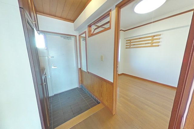 ６４１５２　ナビシティ新岐阜の玄関