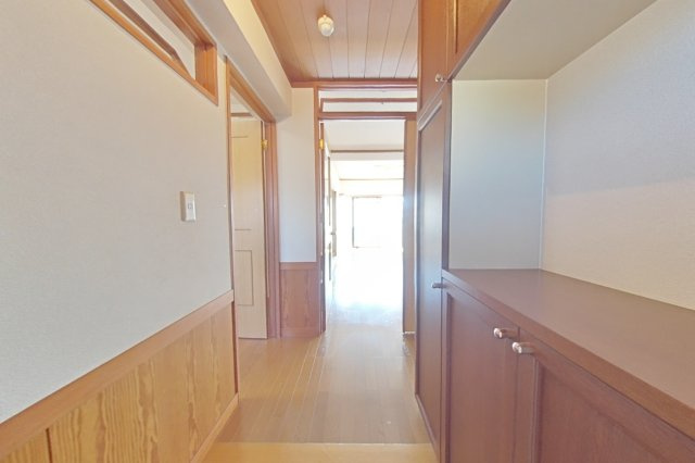 ６４１５２　ナビシティ新岐阜の内装