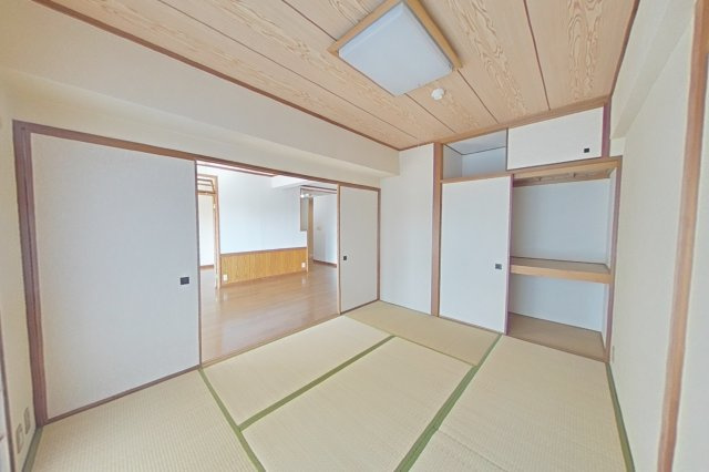 ６４１５２　ナビシティ新岐阜の和室