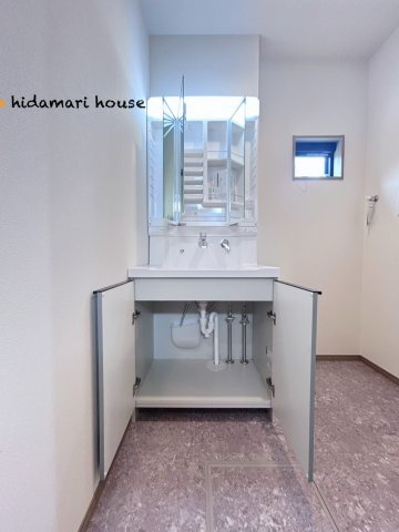 西区内野本郷　新築戸建01の独立洗面台