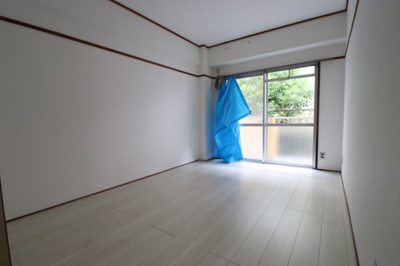 【洋室】 | シャトル岡崎