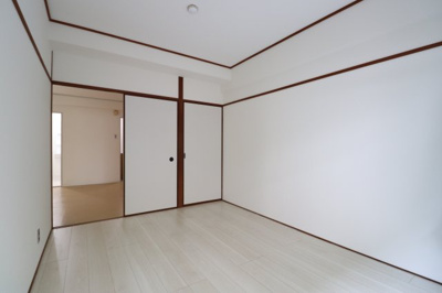 【洋室】 | シャトル岡崎