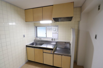 【キッチン】 | シャトル岡崎