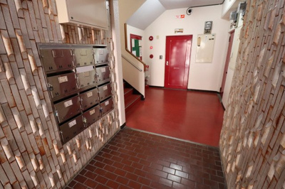 【エントランス】 | シャトル岡崎