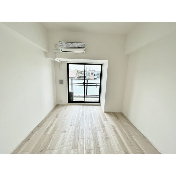 S-RESIDENCE星ヶ丘の居間・リビング