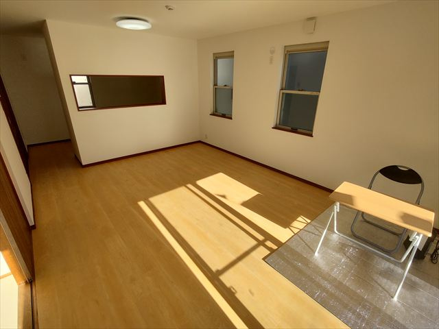 【居間・リビング】の画像