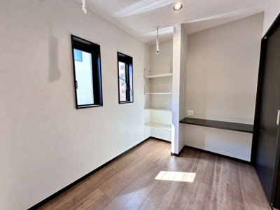 【ダイニング】