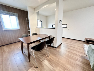 【ダイニング】