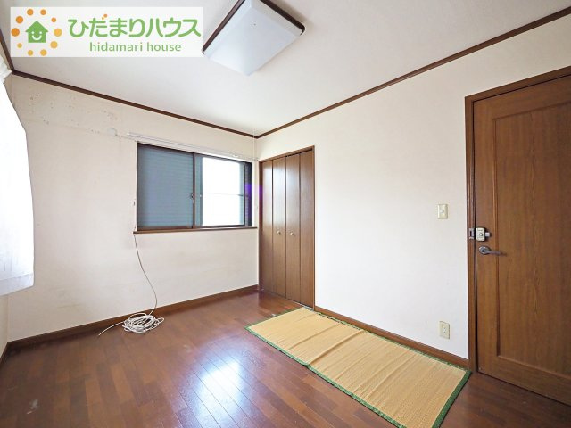 【洋室】 | 龍ケ崎市南が丘4丁目　中古戸建 | 木の温もりがやさしいフローリング