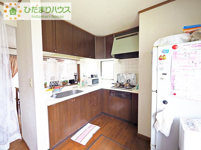 【キッチン】 | 龍ケ崎市南が丘4丁目　中古戸建 | カウンターは少し高くなってますので、手元が隠れて来客からは見えにくくなってます♪