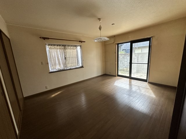 高石市高師浜２丁目の洋室