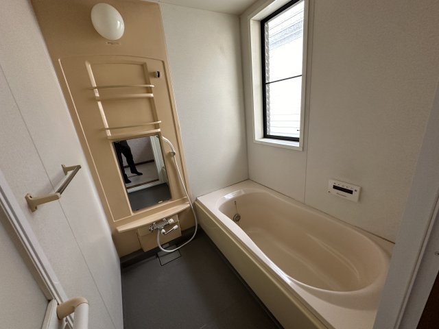 高石市高師浜２丁目の浴室