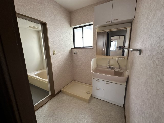 高石市高師浜２丁目の独立洗面台