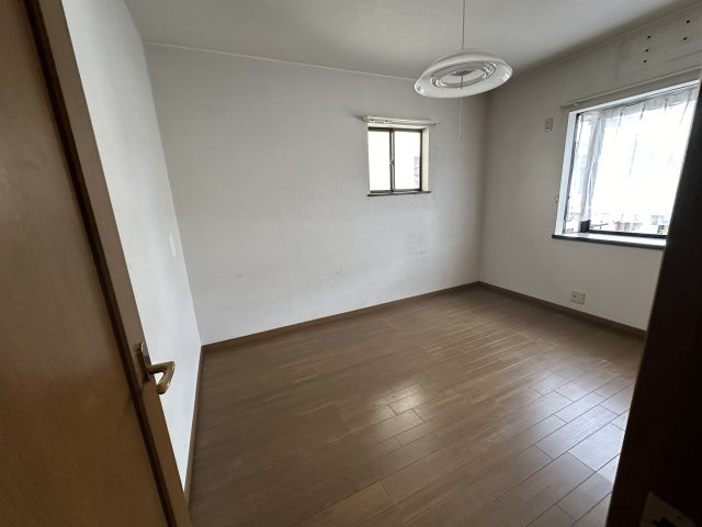 高石市高師浜２丁目の洋室