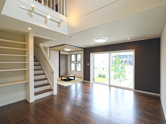 【居間・リビング】 | 岐阜市鏡島新築分譲全10区画！太陽光発電システム搭載！ZEH住宅！耐震等級3・住宅性能評価書取得！ | 岐阜市鏡島新築分譲全10区画！太陽光発電システム搭載！ZEH住宅！耐震等級3・住宅性能評価書取得！