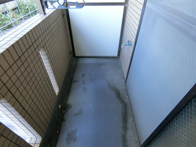 【バルコニー】 | アパルト谷町