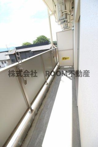 チェリーブロッサム久保原のバルコニー|バルコニーからの眺めを楽しみながら食事をしませんか