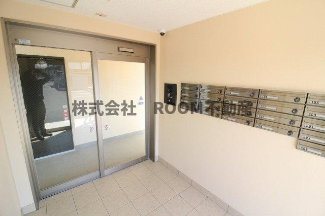 チェリーブロッサム久保原のエントランス|ゆとりのあるエントランスです