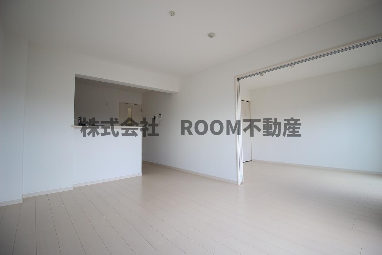 チェリーブロッサム久保原の洋室|明るい洋室です