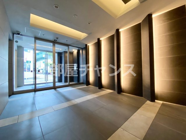 プレサンス鶴舞駅前レジスのロビー