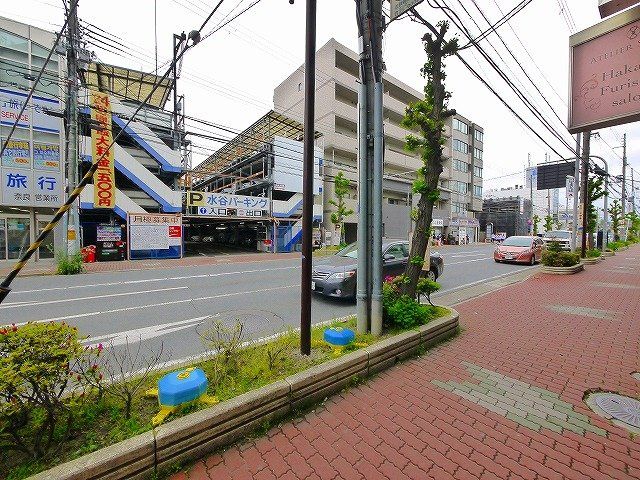 オガタビルの周辺