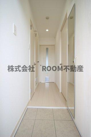 チェリーブロッサム久保原の内装|明るい室内です