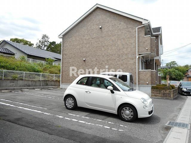 カーサ季の里Ａの駐車場|駐車場