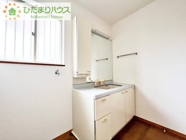 【独立洗面台】 | 土浦市中村東３丁目　中古戸建 | シンプルで使い勝手の良い独立洗面台！