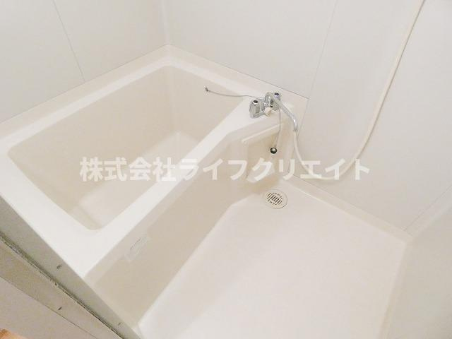 アムールオオカサの浴室
