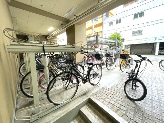 PHOENIX難波EASTの駐車場