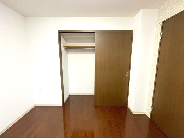 PHOENIX難波EASTの洋室