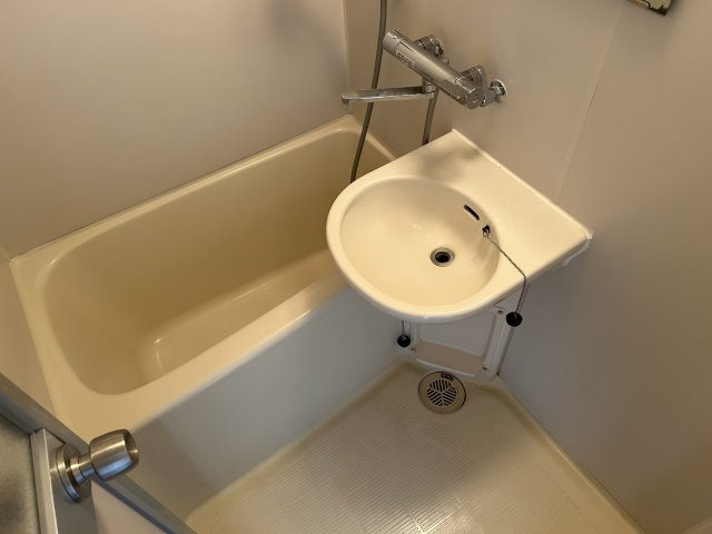 ロマネスク姫島の浴室