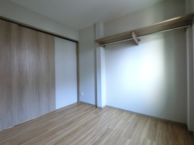 Ｓｏｕｔｈ　Ｗｏｏｄ　の寝室