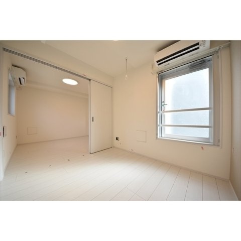 CASA　GRAZIE新小岩の居間・リビング