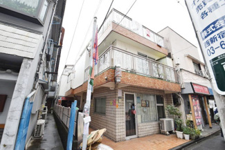 【外観】 | 外壁やマンション正面エントランスなど、その姿をぜひ一度、現地にてご覧ください。～即日のご見学可能～　お問合せはお気軽にどうぞ。