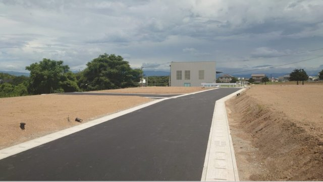 【前面道路含む現地写真】 | 北区植木町岩野第4　全15区画（3号地）