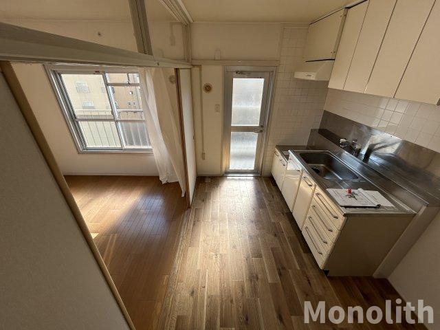 鶴山台12号棟の内装