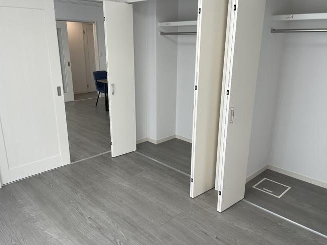 【寝室】 | 山形市浜崎建売住宅3号棟【Z空調】 | 大きいベットを置いてもスペースの取れる寝室です。