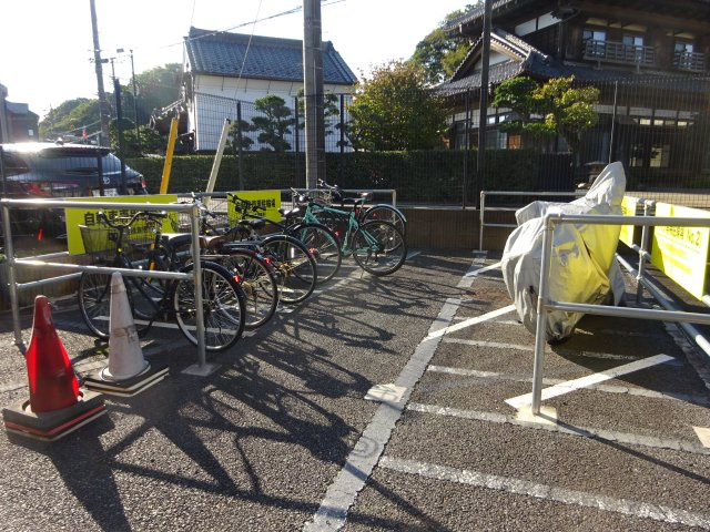 【駐車場】 | 宮の杜ハイツ | 駐輪場
