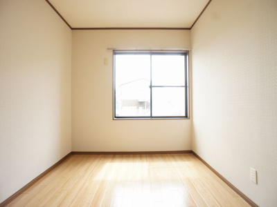 【寝室】 | ビュースズキB | 清潔感のあるきれいな洋間です♪