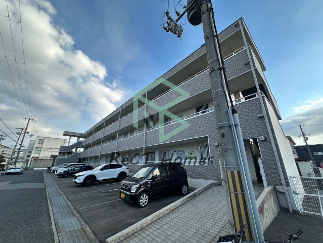 ロック雅の駐車場