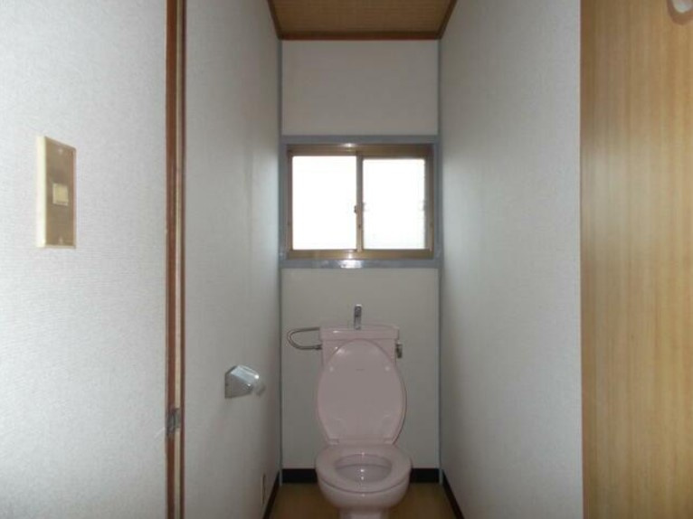 常総市豊岡町貸家のトイレ