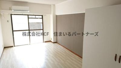 【洋室】 | サハラビル