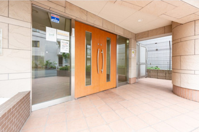 【エントランス】 | グランヴァン東中野Ⅲ　※12/3退去 | ゆとりのあるエントランスです