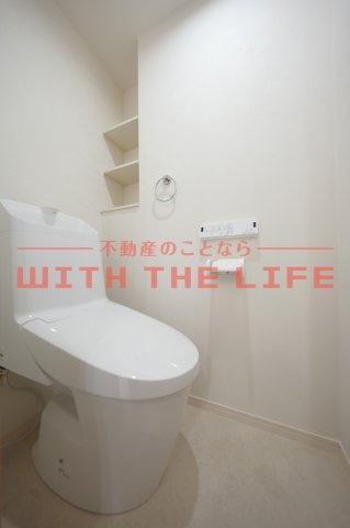 THE NOBLES（ザノブレス）花畑駅前【キャッシュバック対象物件】のトイレ|コンパクトで使いやすいトイレです