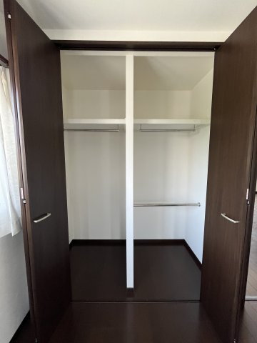 緑町戸建て（店舗付）の収納